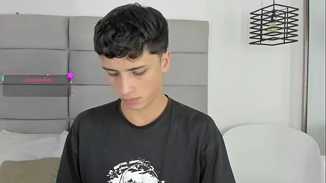 JoshClaarktt online show from 8, 4, 2026