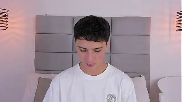Snapshot of JoshClaarktt chatting on 26, 4, 2026 JoshClaarktt online show from 26, 4, 2026