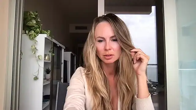 LeMilf online show from 7, 4, 2026