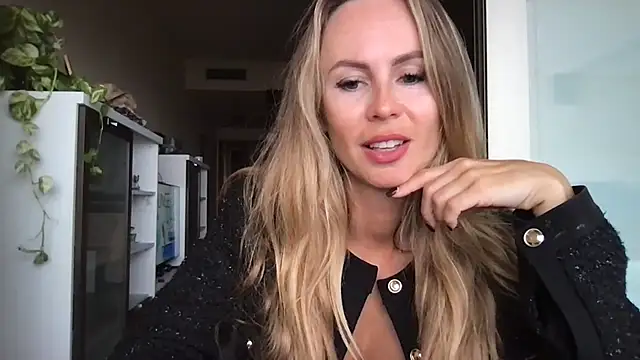 LeMilf online show from 23, 4, 2026