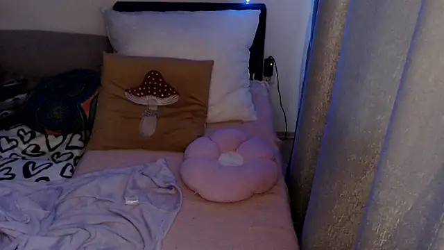 AlienforTwenty online show from 18, 4, 2026