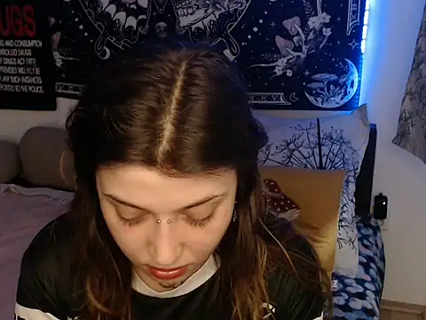 AlienforTwenty online show from 10, 2, 2026