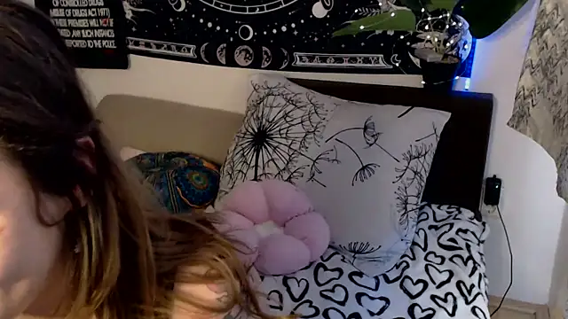 AlienforTwenty online show from 1, 3, 2026