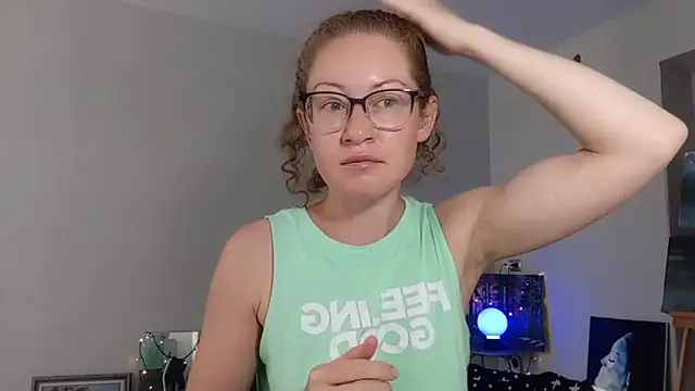 Snapshot of Alice_newhome chatting on 21, 5, 2026 Alice newhome online show from 21, 5, 2026
