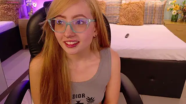 danielamilles online show from 8, 3, 2026