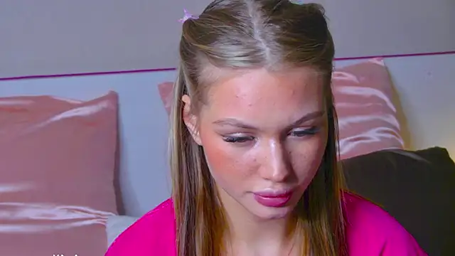 Snapshot of soft-tide chatting on 10, 2, 2026 soft-tide online show from 10, 2, 2026