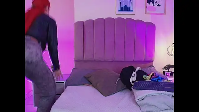 Celestee15  online show from 19, 12, 2025