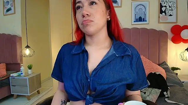 Celestee15  online show from 13, 3, 2026