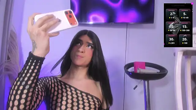 Camila saaenz online show from 4, 6, 2026