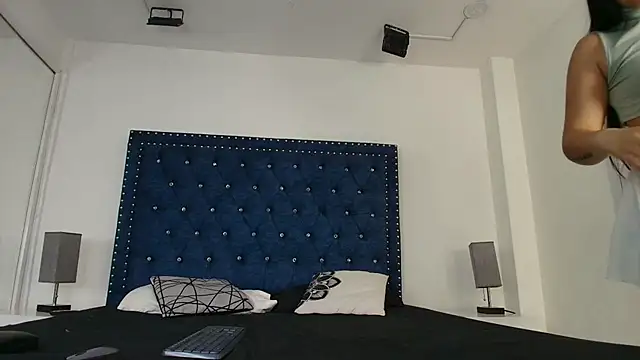 Snapshot of Carolina_cherry chatting on 12, 7, 2026 Carolina cherry online show from 12, 7, 2026