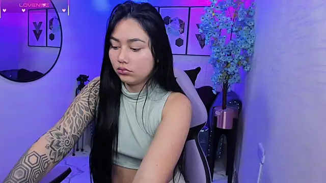 Snapshot of Carolina_cherry chatting on 11, 6, 2026 Carolina cherry online show from 11, 6, 2026
