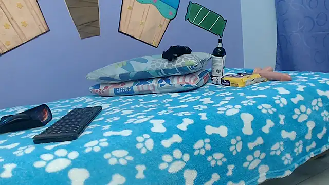 NOVAHOT98 online show from 6, 3, 2026