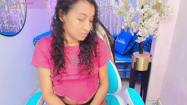 Snapshot of Nina_willyams chatting on 23, 12, 2025 Nina willyams online show from 23, 12, 2025