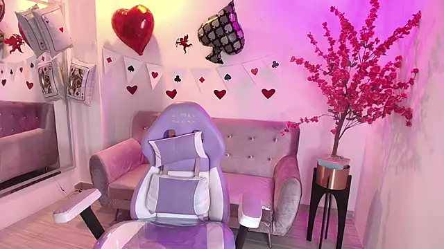 Sophie clay online show from 12, 2, 2026