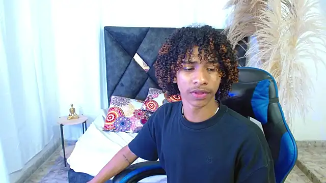 angelll18  online show from 27, 2, 2026