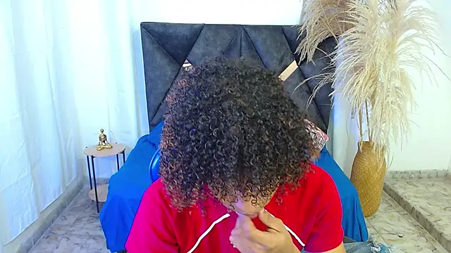 angelll18  online show from 17, 4, 2026