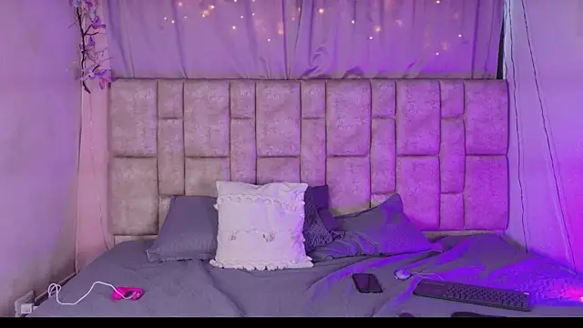 NanyMatrioska online show from 5, 6, 2026