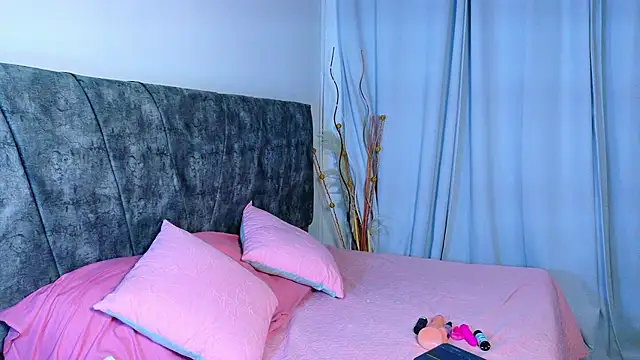 NanyMatrioska online show from 7, 1, 2026