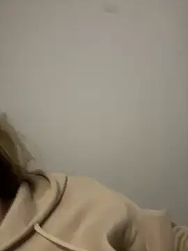 Snapshot of privsloirinha chatting on 4, 6, 2026 privsloirinha online show from 4, 6, 2026