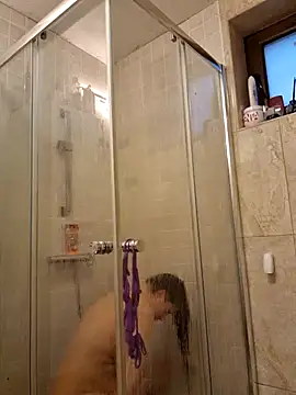 MiraBennet online show from 5, 2, 2026