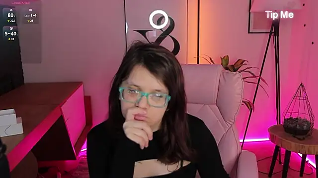 Ariell Mini online show from 3, 2, 2026