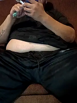 Snapshot of givr6inches chatting on 2, 8, 2026 givr6inches online show from 2, 8, 2026