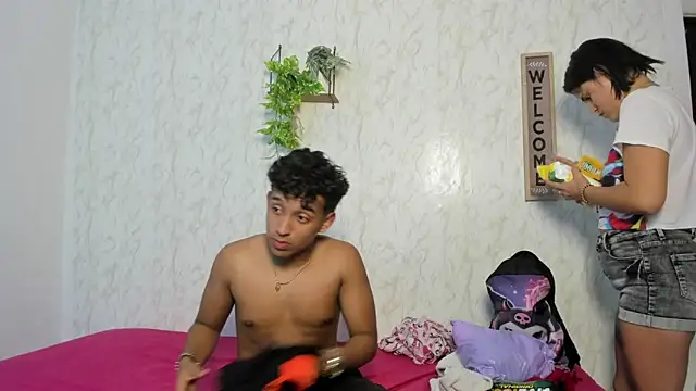 couple hardroom online show from 6, 2, 2026