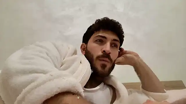 Snapshot of mark_ariete chatting on 14, 12, 2025 mark ariete online show from 14, 12, 2025