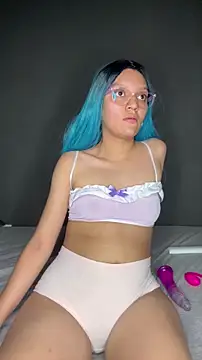 mila mils18 online show from 18, 12, 2025