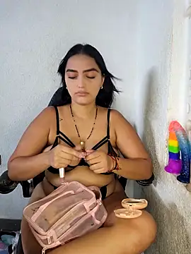 Mia em online show from 13, 3, 2026