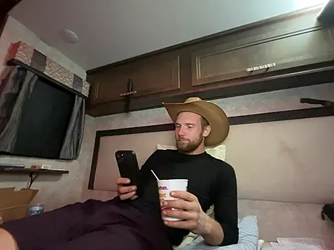 SparkledExtern online show from 6, 2, 2026