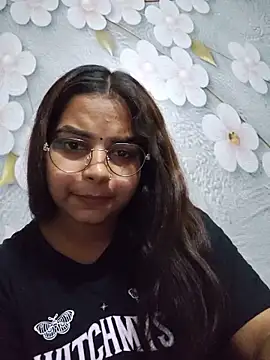 Snapshot of Himani_0122 chatting on 15, 6, 2026 Himani 0122 online show from 15, 6, 2026