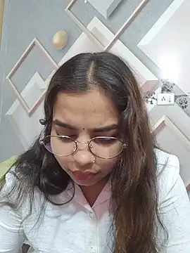 Snapshot of Himani_0122 chatting on 8, 7, 2026 Himani 0122 online show from 8, 7, 2026