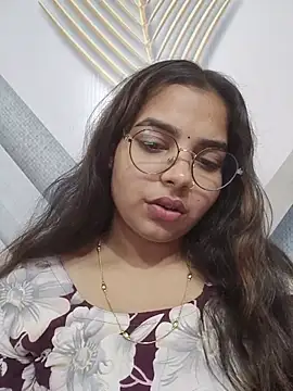 Snapshot of Himani_0122 chatting on 6, 7, 2026 Himani 0122 online show from 6, 7, 2026