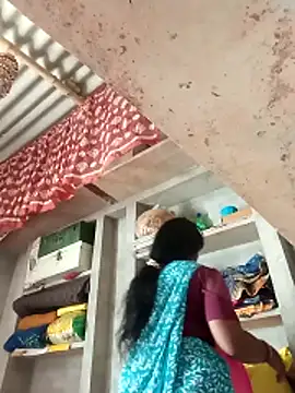 Shreya pandit online show from 6, 4, 2026