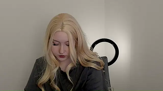 Stella MoonLight online show from 20, 12, 2025