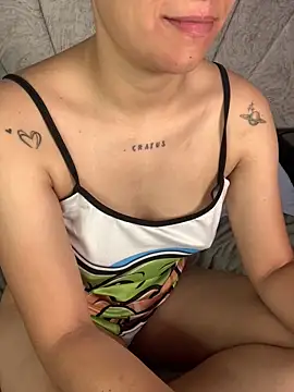 Val12777 online show from 10, 4, 2026