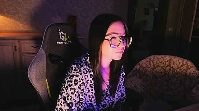 Snapshot of AnneAverry chatting on 11, 2, 2026 AnneAverry online show from 11, 2, 2026