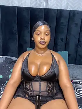 THICKBARBIE32 online show from 14, 6, 2026