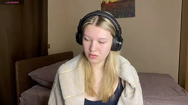 SkyeDavis online show from 4, 2, 2026