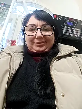 MariSwan222 online show from 10, 2, 2026