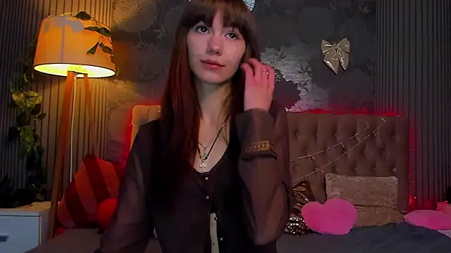 MilanaHotts online show from 22, 12, 2025