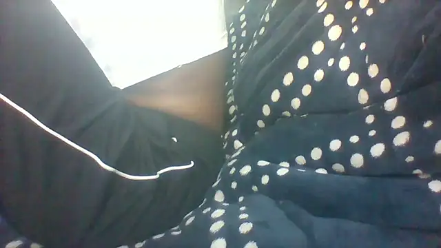 morongwacaroline online show from 4, 3, 2026