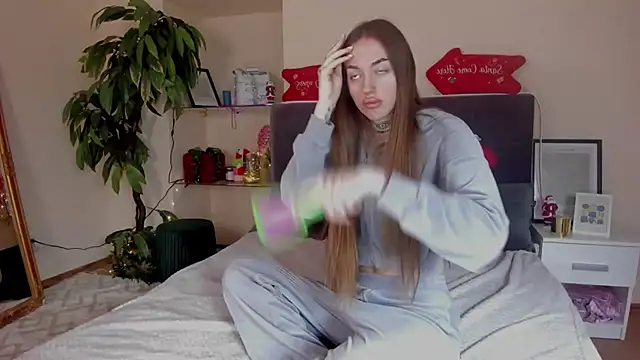 AdrianaCult online show from 12, 1, 2026