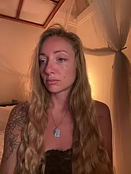 OpheliaRoxx online show from 5, 3, 2026