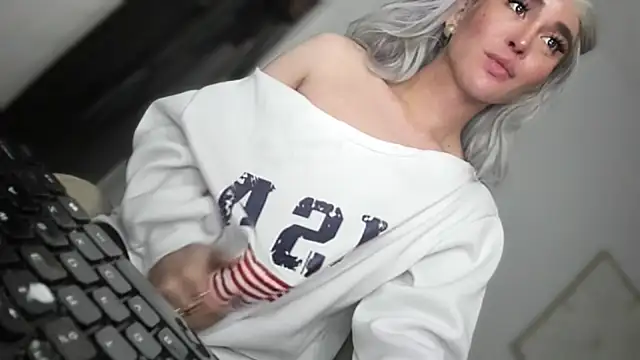 mxshemale ladyboy online show from 31, 3, 2026