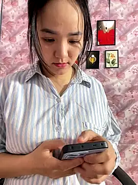 Snapshot of Sisilaydy_01 chatting on 16, 12, 2025 Sisilaydy 01 online show from 16, 12, 2025