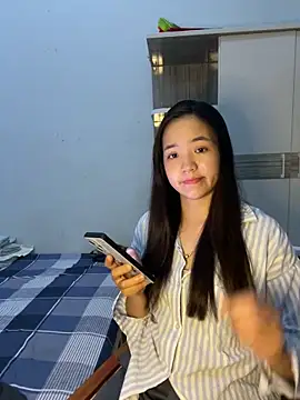 Snapshot of Sisilaydy_01 chatting on 22, 12, 2025 Sisilaydy 01 online show from 22, 12, 2025
