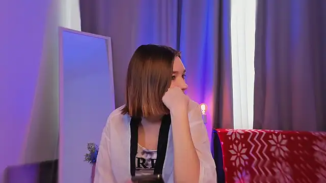 Leyla crsh online show from 20, 2, 2026