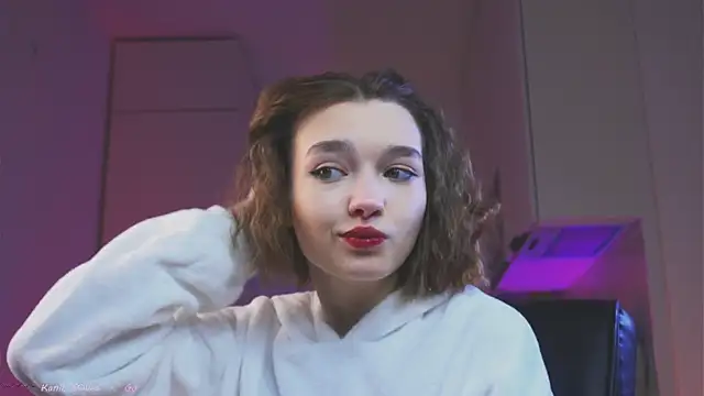 Leyla crsh online show from 5, 4, 2026